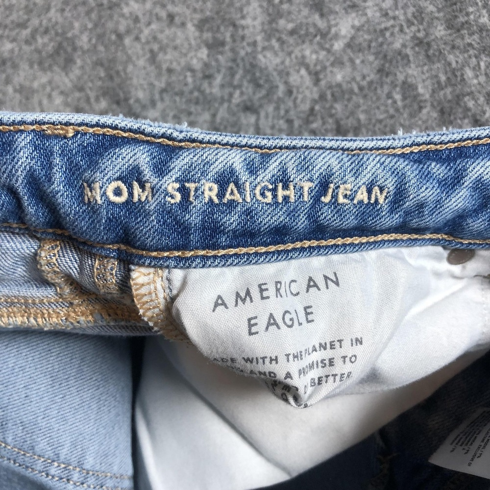 American Eagle Mom Straight Jeans Womens 2 Short Light Wash Distressed Stretch - Picture 7 of 16